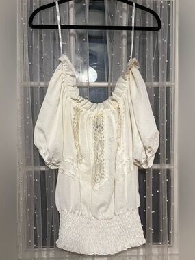 XOXO Cream Off-Shoulder Lace Accent Blouse size small